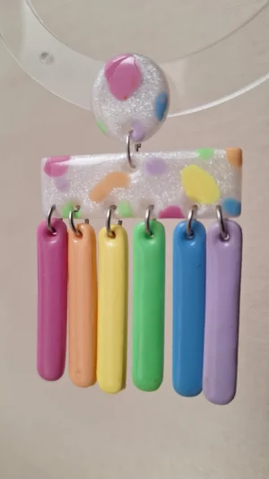 Arcoiris_pendiendes_grita_libertad_sanzu_artesania_ligeros_arcilla_polimerica_orgullo_